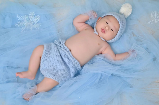 宣威宝宝吐奶黄色